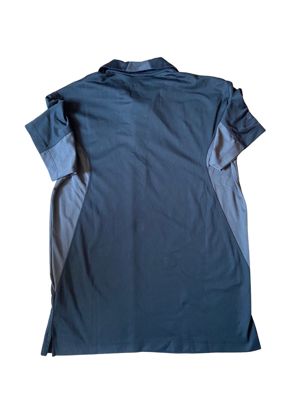 Polera CAT para hombre Talla M elástica usado como nuevo