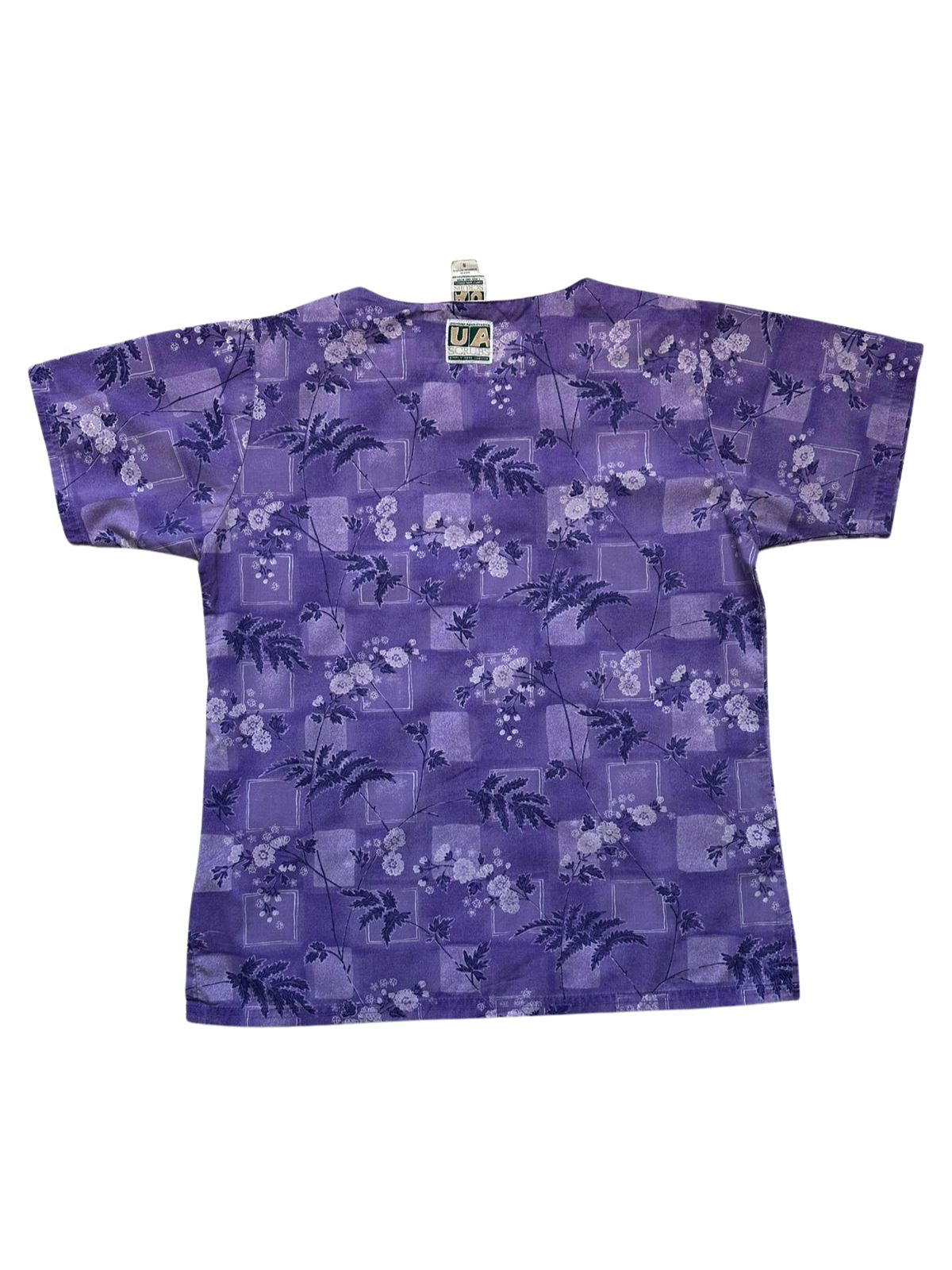 Polera UA Scrubs para hombre/mujer Talla S Rígida usado como nuevo