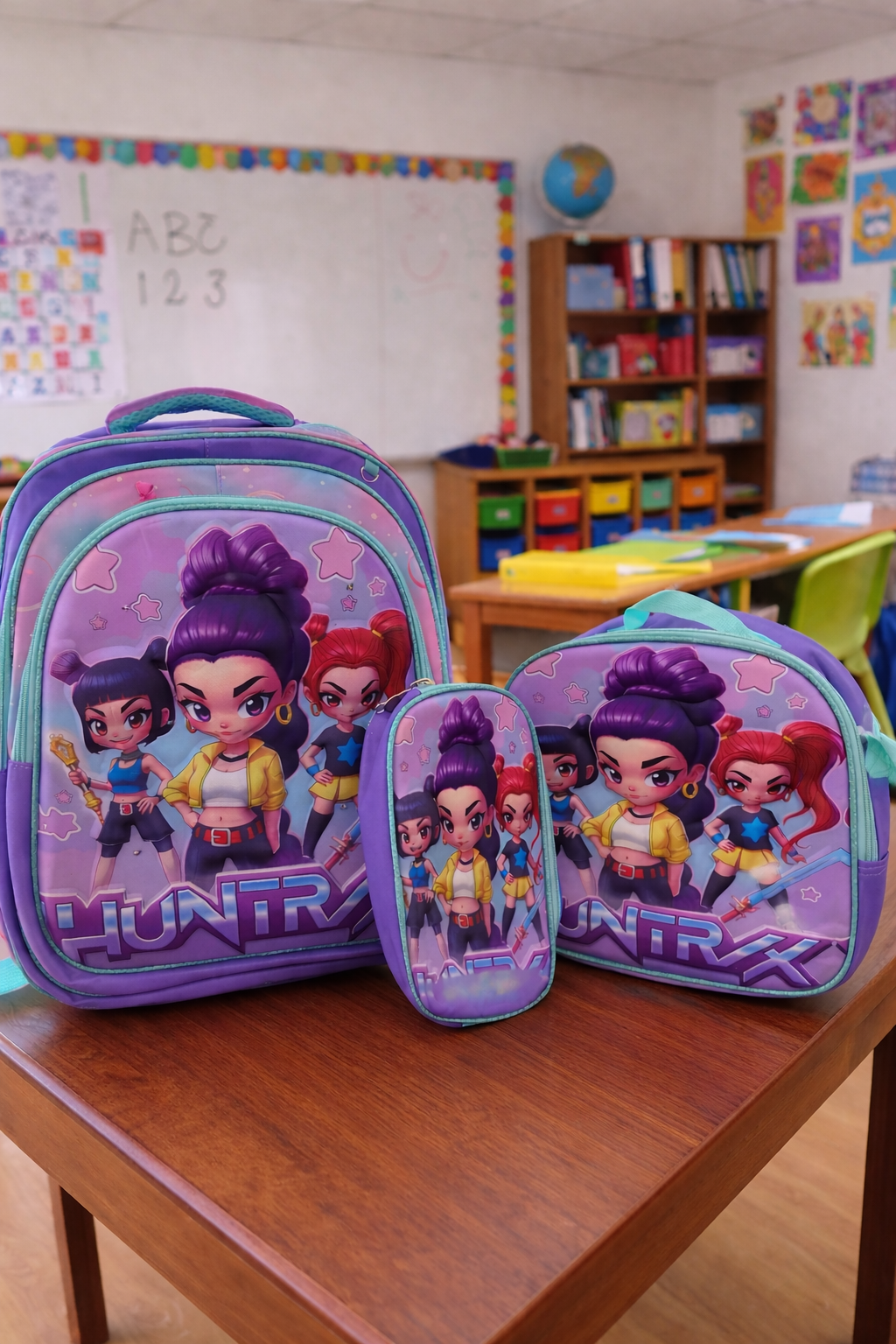 Tripack Huntrix Guerreras Kpop Mochila con luces + Lonchera + Estuche Lila